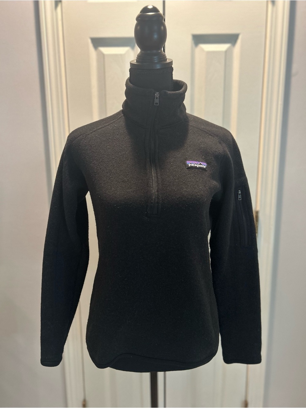 Patagonia Better Sweater 1/4 Zip Pullover Fleece Jacket in Black. Size S